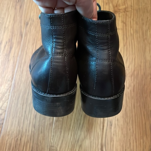 White Mountain Women’s‎ Brown Leather Booties, size 7 - Picture 2 of 11